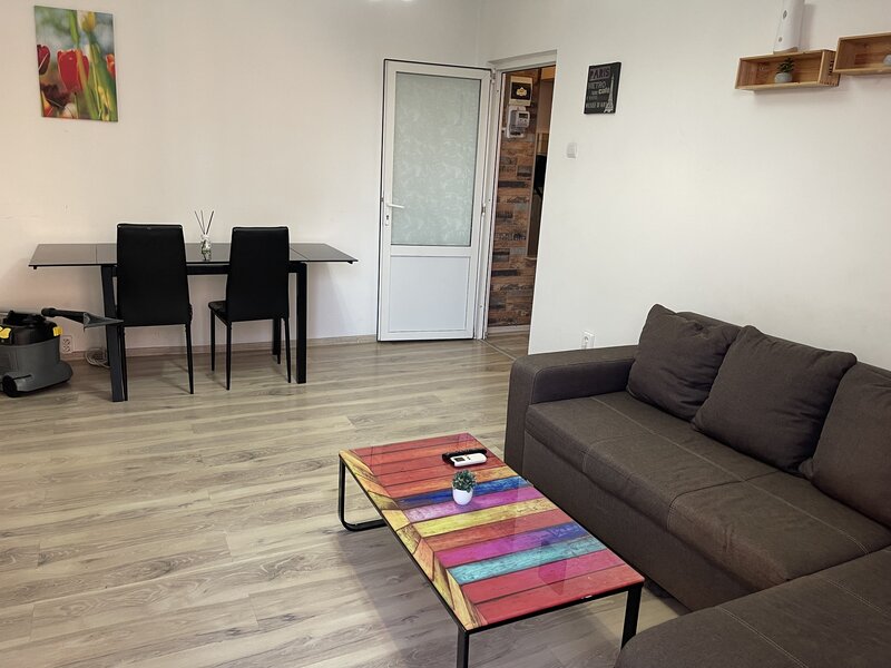 Piata Unirii, LuxuryApartamentsforrentsrl.